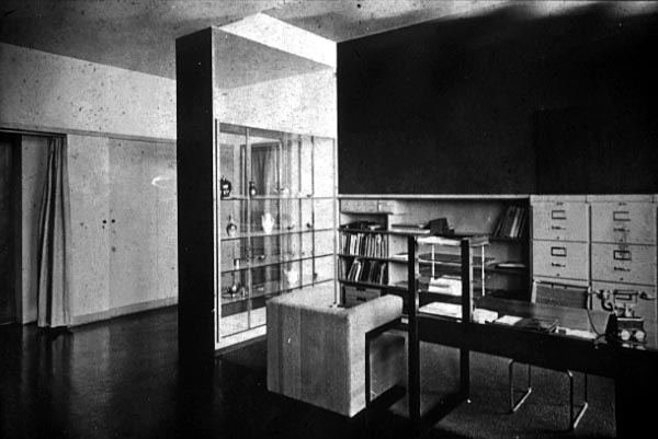 Dessau Bauhaus office